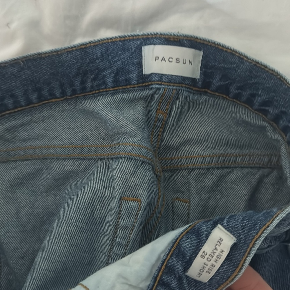 Pacsun High Rise Relaxed Short - Picture 3 of 3